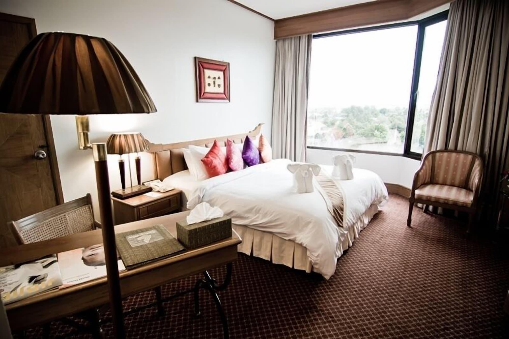 Laithong Hotel Ubon Ratchathani Eksteriør billede
