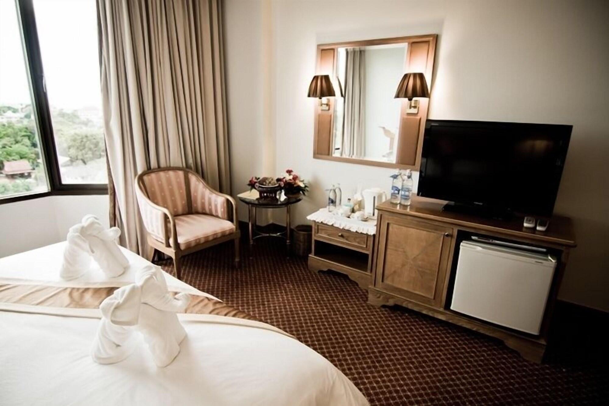 Laithong Hotel Ubon Ratchathani Eksteriør billede